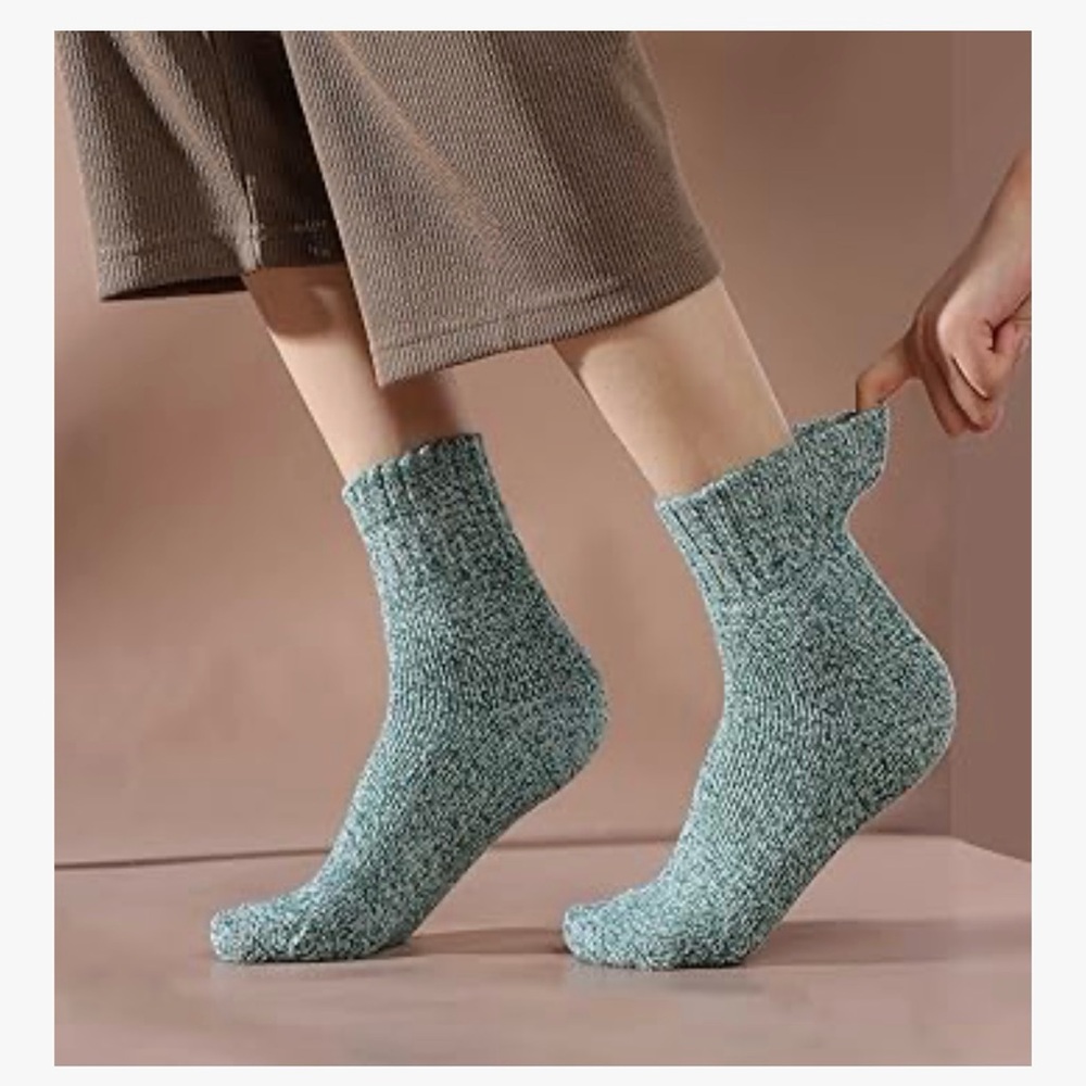 Colorful Knit Socks Set - Picture 5 of 5